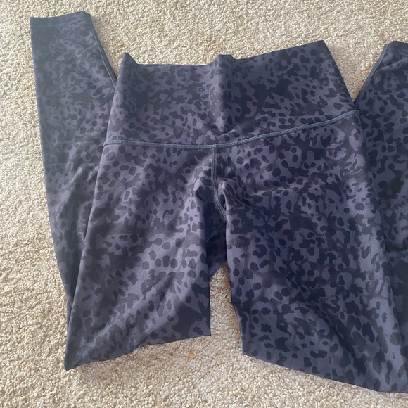 old navy print leggings - Picture 5 of 5